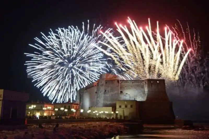 fuochi d artificio napoli 4