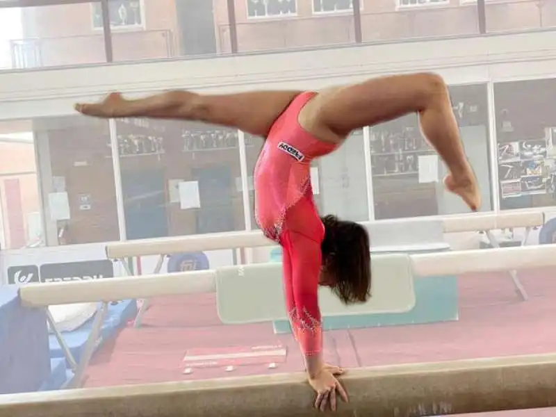 GINNASTICA RITMICA 