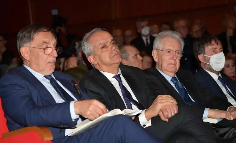 ignazio la russa matteo piantedosi  mario monti  dario franceschini foto di bacco