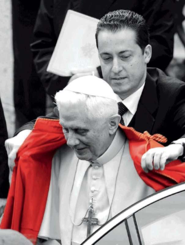 JOSEPH RATZINGER PAOLO GABRIELE