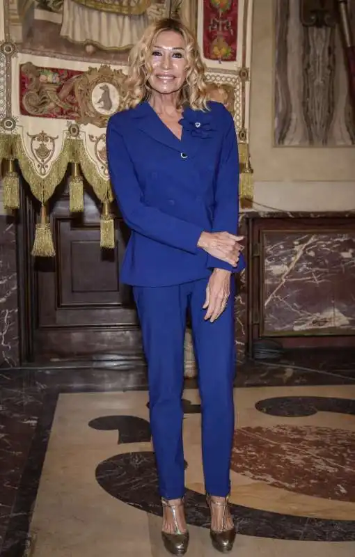 melania rizzoli   5