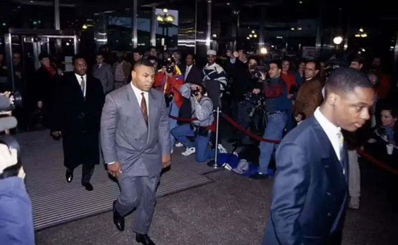 mike tyson in tribunale nel 1992 