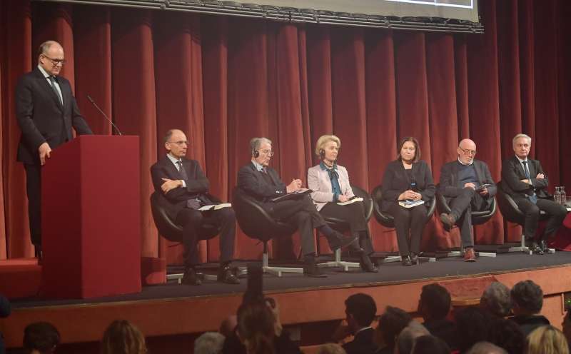 roberto gualtieri enrico letta romano prodi ursula von der leyen lucia annunziata paolo rumiz claudio sardo foto di bacco