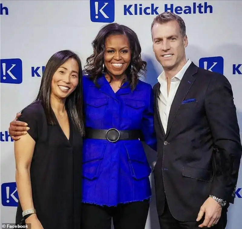 ryan olohan e la moglie anne lee olohan con michelle obama