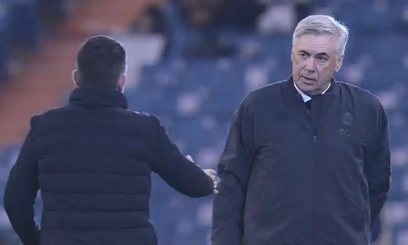 SALUTO RINO GATTUSO CARLO ANCELOTTI 