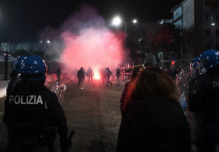 scontri tifosi napoli e roma