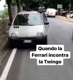 scontro ferrari twingo a cortona 3