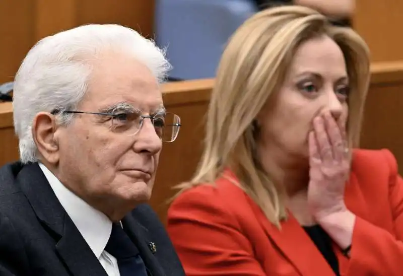 sergio mattarella e giorgia meloni alla scuola nazionale dell amministrazione  1