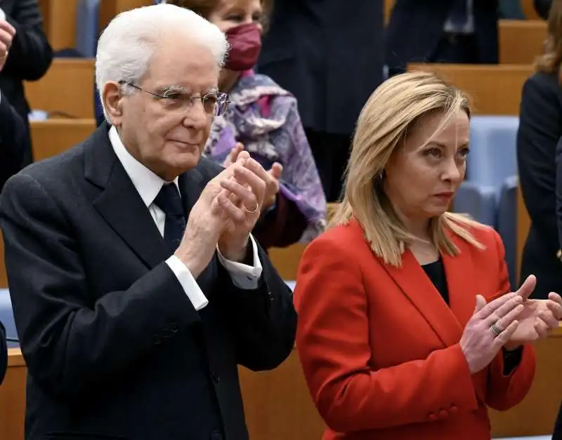 sergio mattarella e giorgia meloni alla scuola nazionale dell amministrazione  4