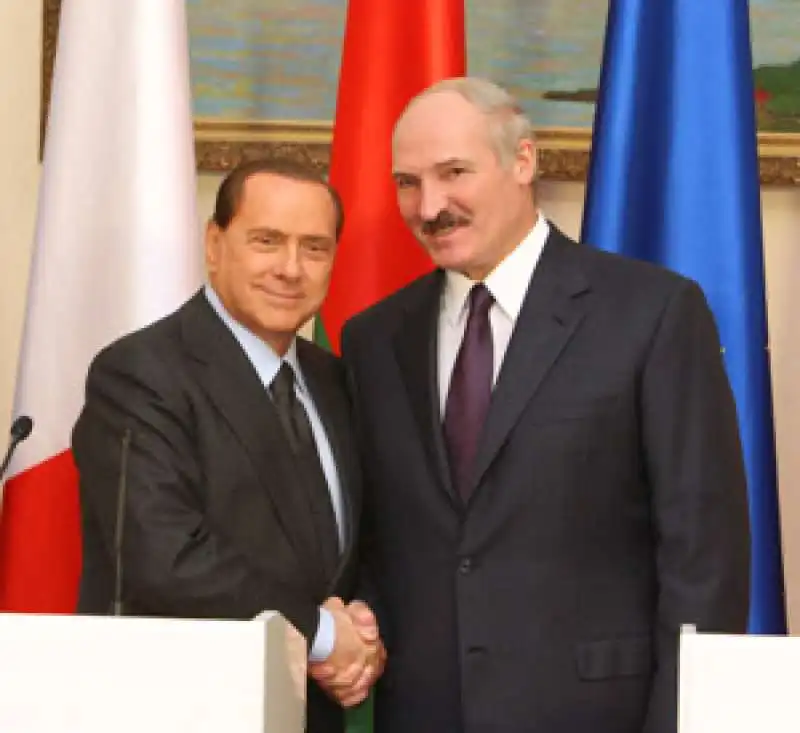 SILVIO BERLUSCONI E LUKASHENKO