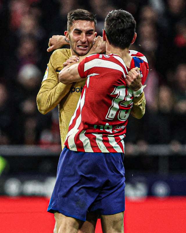 STEFAN SAVIC FERRAN TORRES