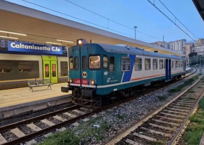 treno trapani ragusa 3