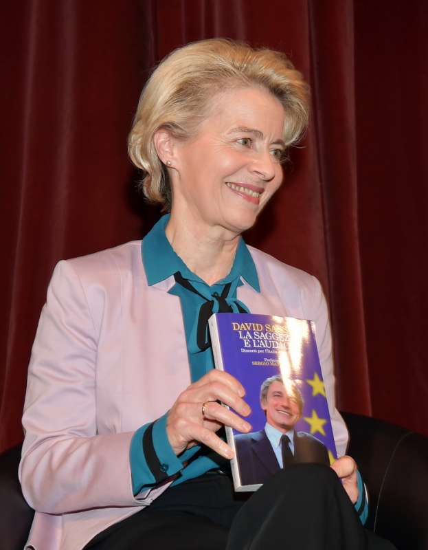 ursula von der leyen foto di bacco (2)