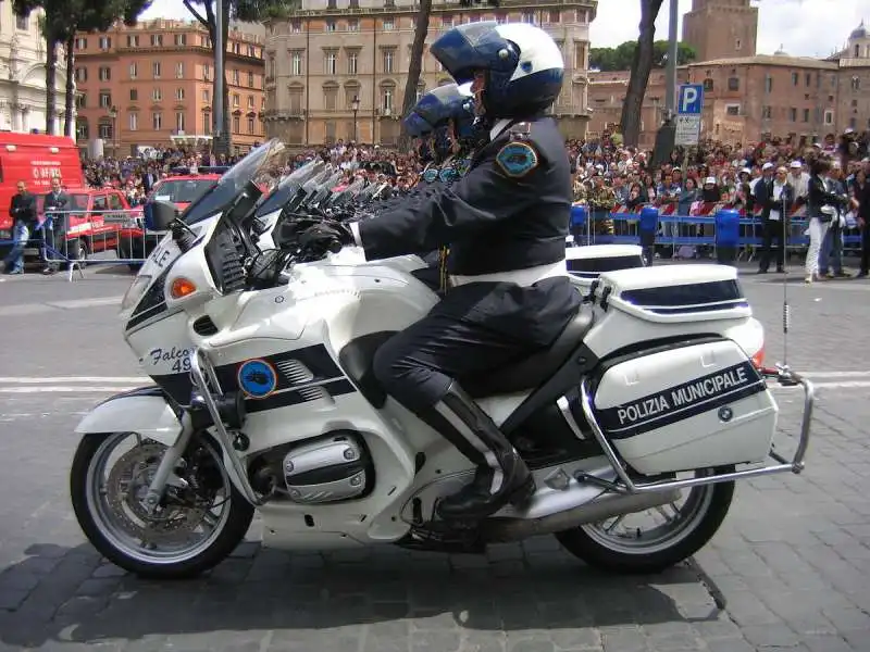 vigili urbani roma 3