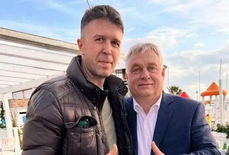 Viktor Orban con il titolare del ristorante la Bussola Dario Paradisi 