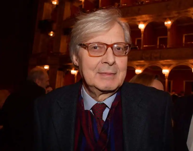 vittorio sgarbi  foto di bacco (2)