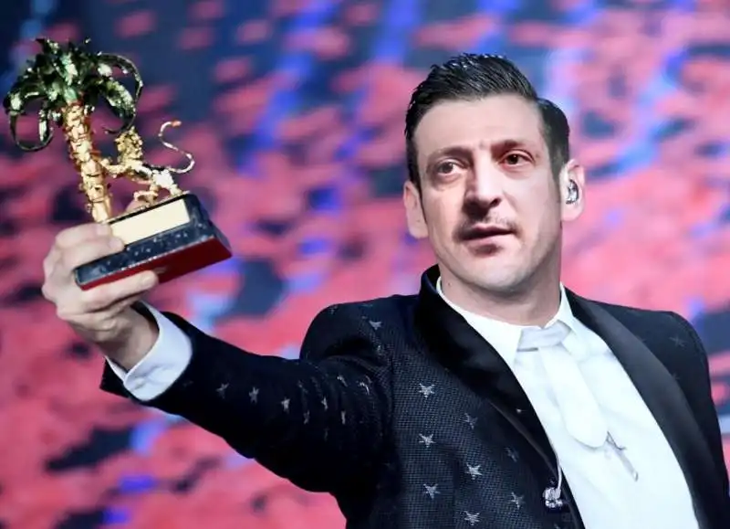 VOLODYMYR ZELENSKY A SANREMO MEME