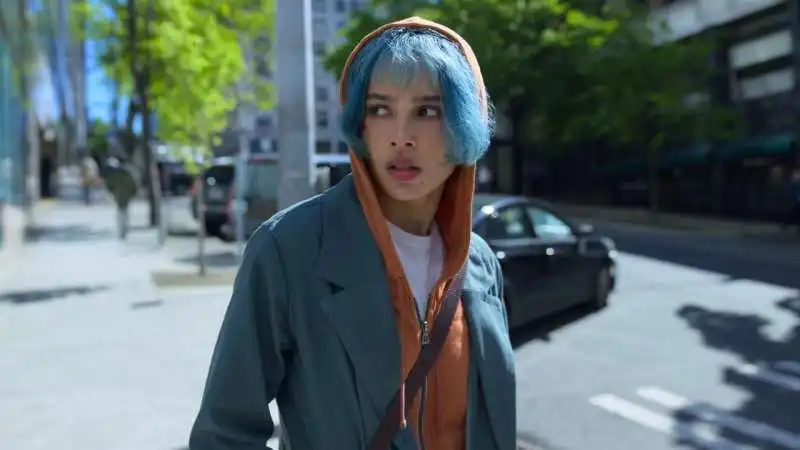 zoe kravitz in kimi 1