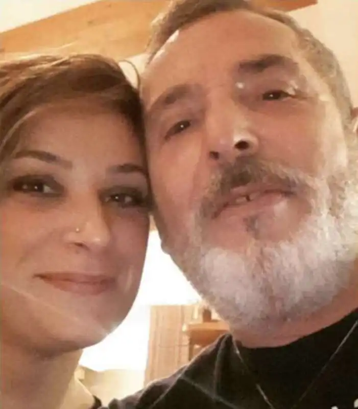 annalisa rizzo   vincenzo carnicelli   omicidio suicidio ad agropoli 