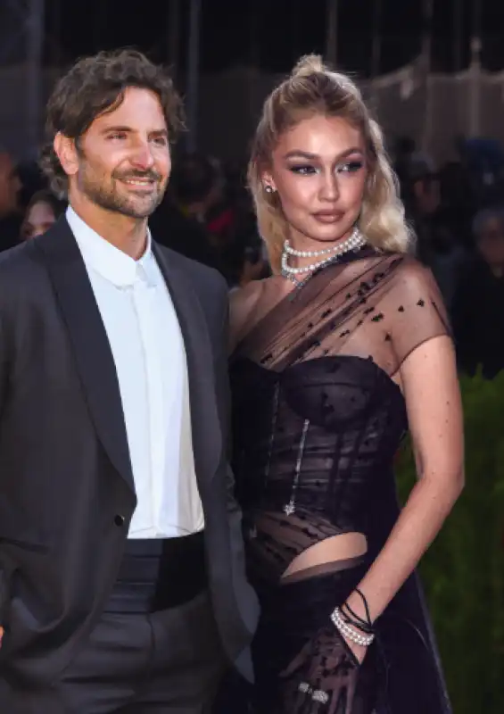 bradley cooper gigi hadid