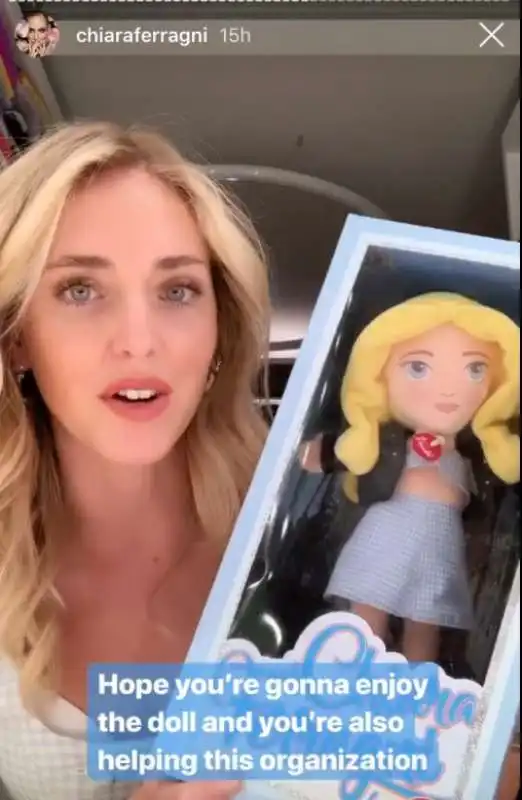 chiara ferragni e la bambola di trudi 1