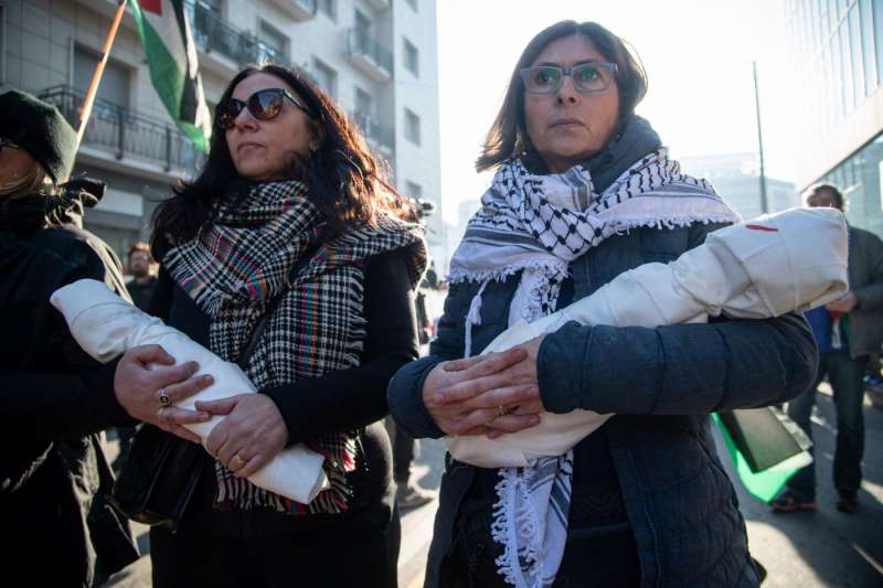 corteo pro palestina a milano