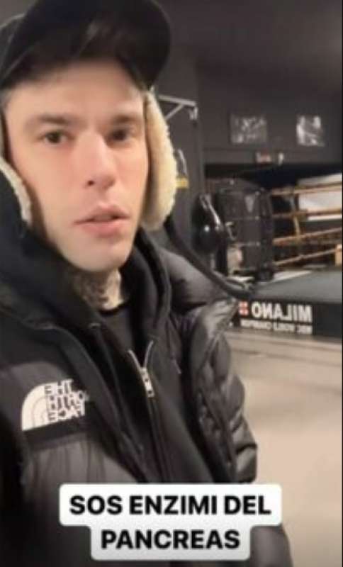 fedez e il problema sugli enzimi pancreatici 4