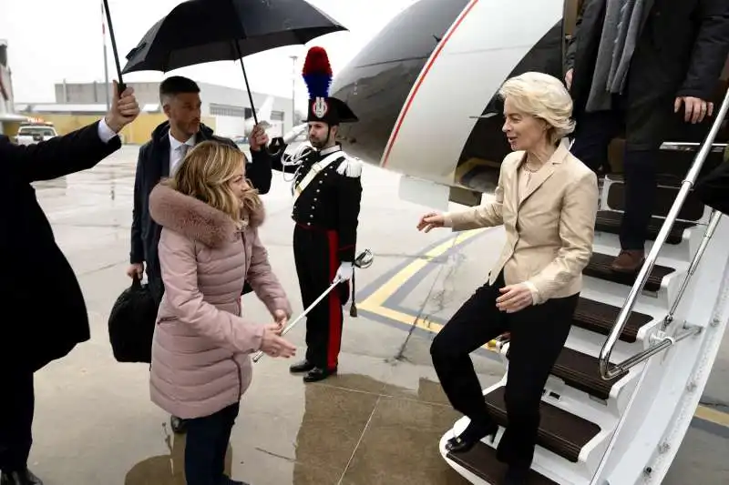 GIORGIA MELONI E URSULA VON DER LEYEN 