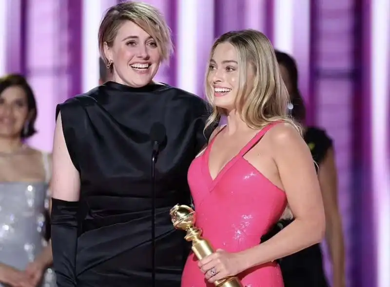 greta gerwig   margot robbie   golden globe 2024  