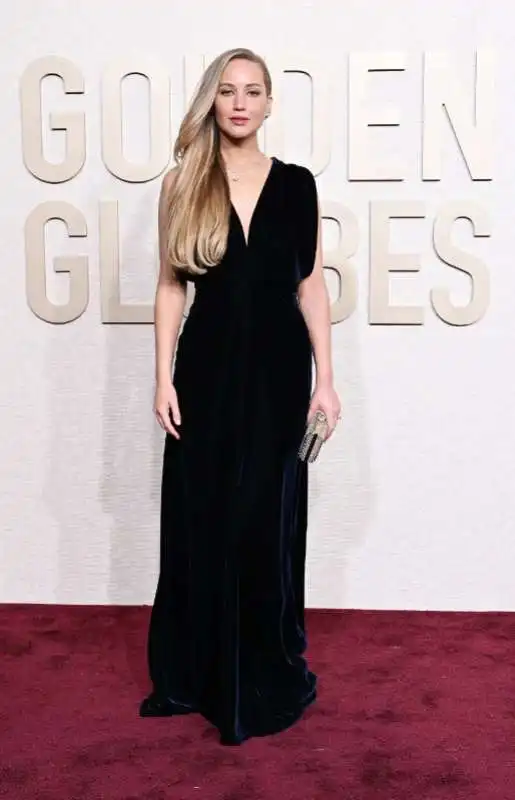 jennifer lawrence in dior