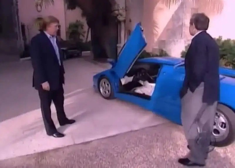 LA LAMBORGHINI DIABLO VT ROADSTER APPARTENUTA A DONALD TRUMP. 