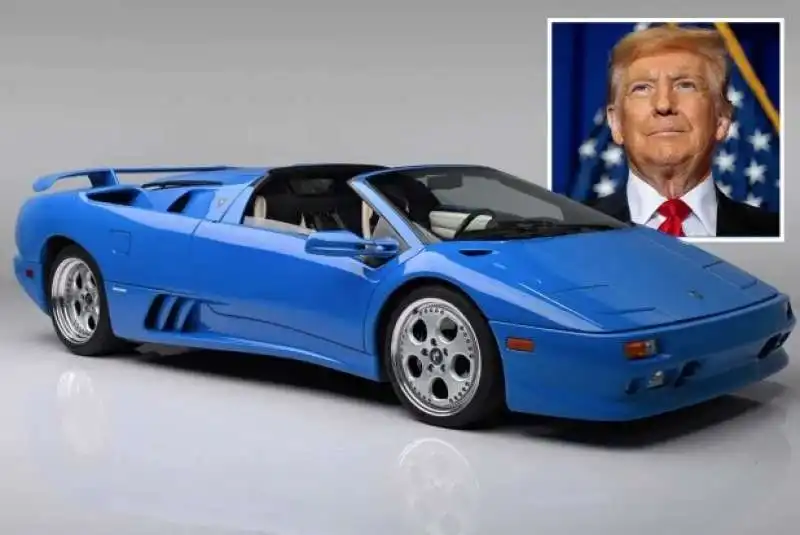 la lamborghini diablo vt roadster appartenuta a donald trump. 2