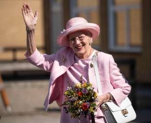 LA REGINA DI DANIMARCA MARGRETHE II ABDICA DOPO 52 ANNI DI REGNO