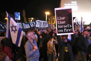 manifestazione contro netanyahu in israele 1