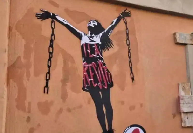 MURALE DEDICATO A ILARIA SALIS DAVANTI ALL AMBASCIATA DELL UNGHERIA A ROMA