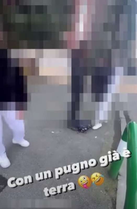 padova ragazzina picchiata da due coetanee 5