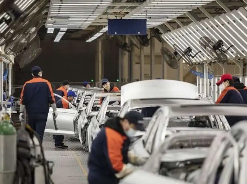 produzione automobili in cina