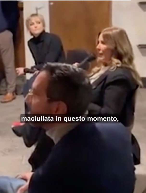 selvaggia lucarelli alla presentazione del libro di francesca fialdini 1