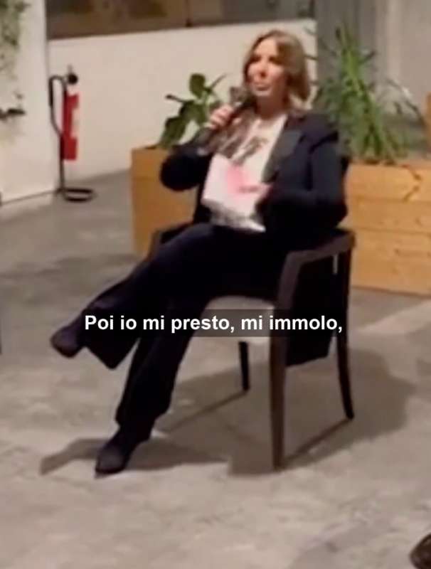 selvaggia lucarelli alla presentazione del libro di francesca fialdini 10