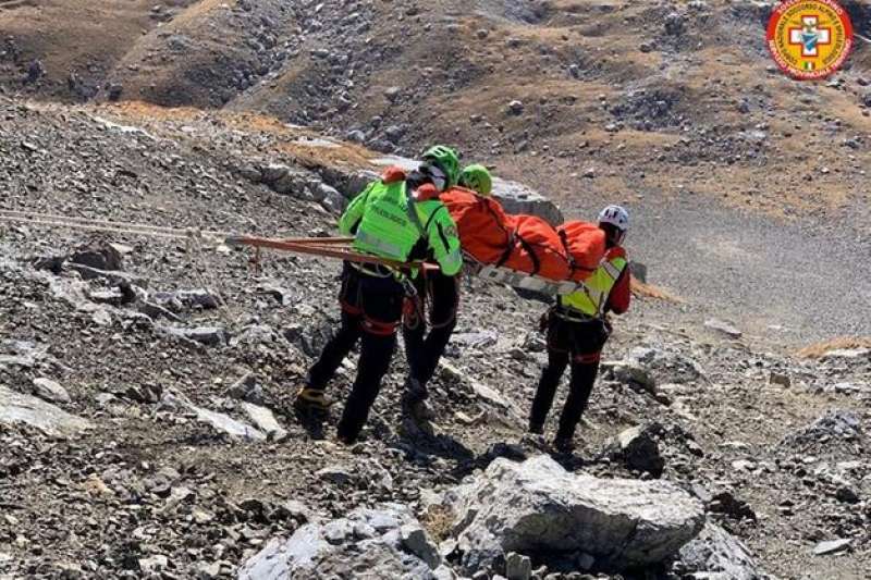 Bolzano, la piccola di 8 anni morta sullo slittino. Segnaletica delle  piste solo in tedesco, indaga la procura. E' polemica - la Repubblica