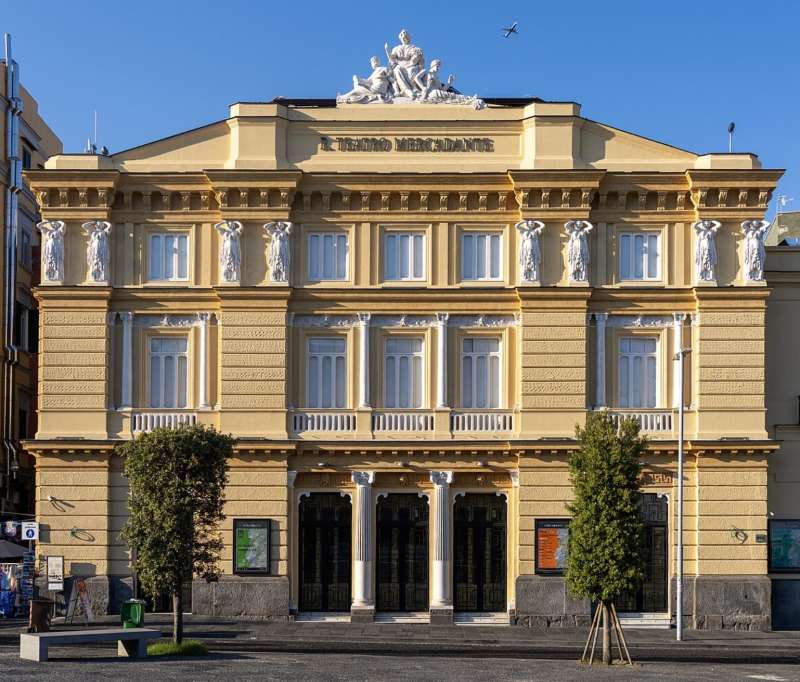 TEATRO MERCADANTE NAPOLI