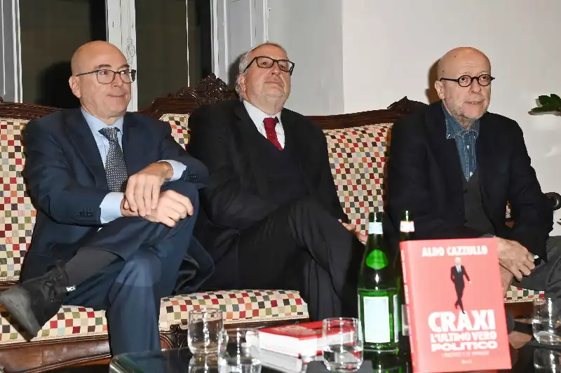 aldo cazzullo bobo craxi fabrizio roncone