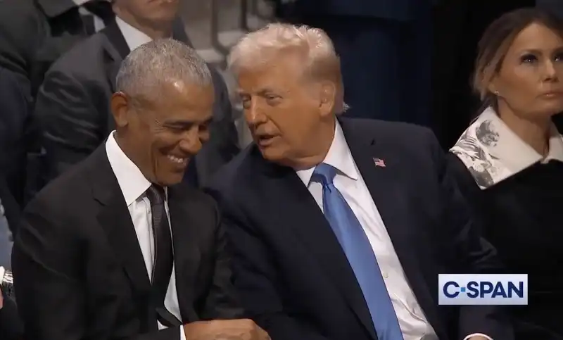 barack obama e donald trump ai funerali di jimmy carter 