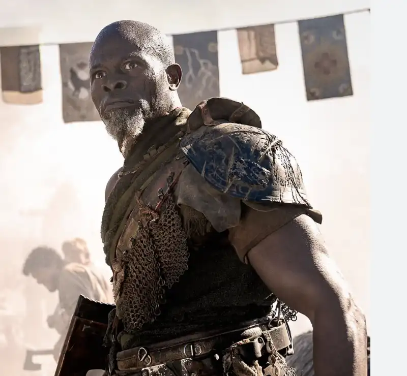 Djimon Hounsou 