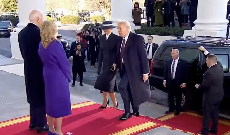 donald e melania trump accolti da joe e jill biden alla casa bianca   inauguration day    6