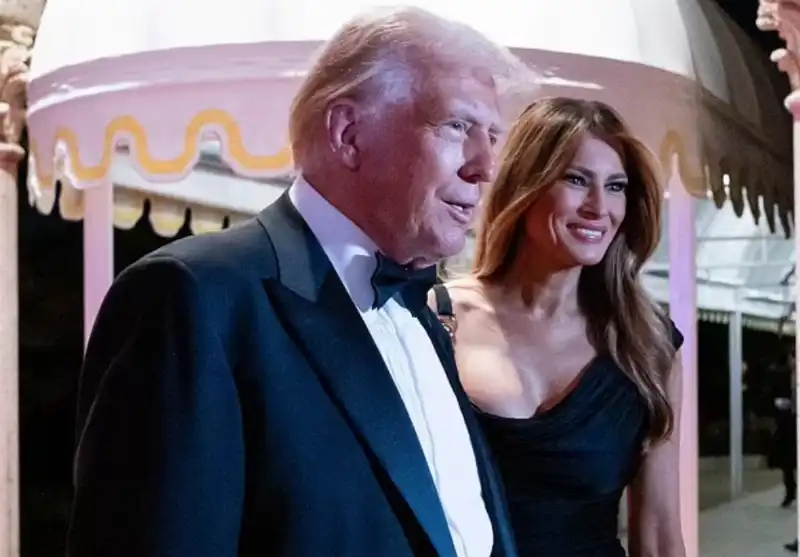 donald e melania trump al capodanno a mar lago