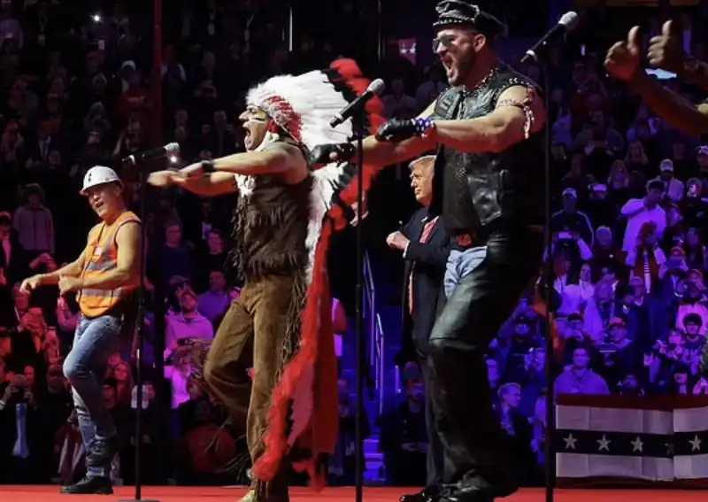 donald trump balla ymca con i village people   