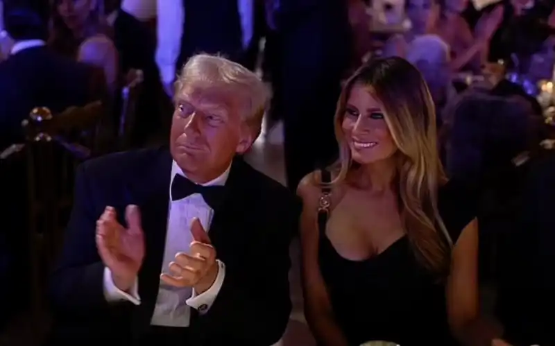 donald trump e melania trump al capodanno a mar a lago