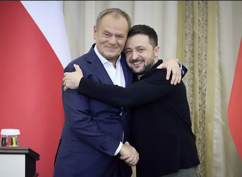 donald tusk   volodymyr zelensky 