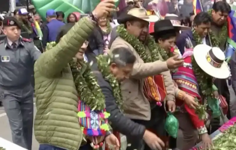 giornata della masticazione della coca in bolivia   3